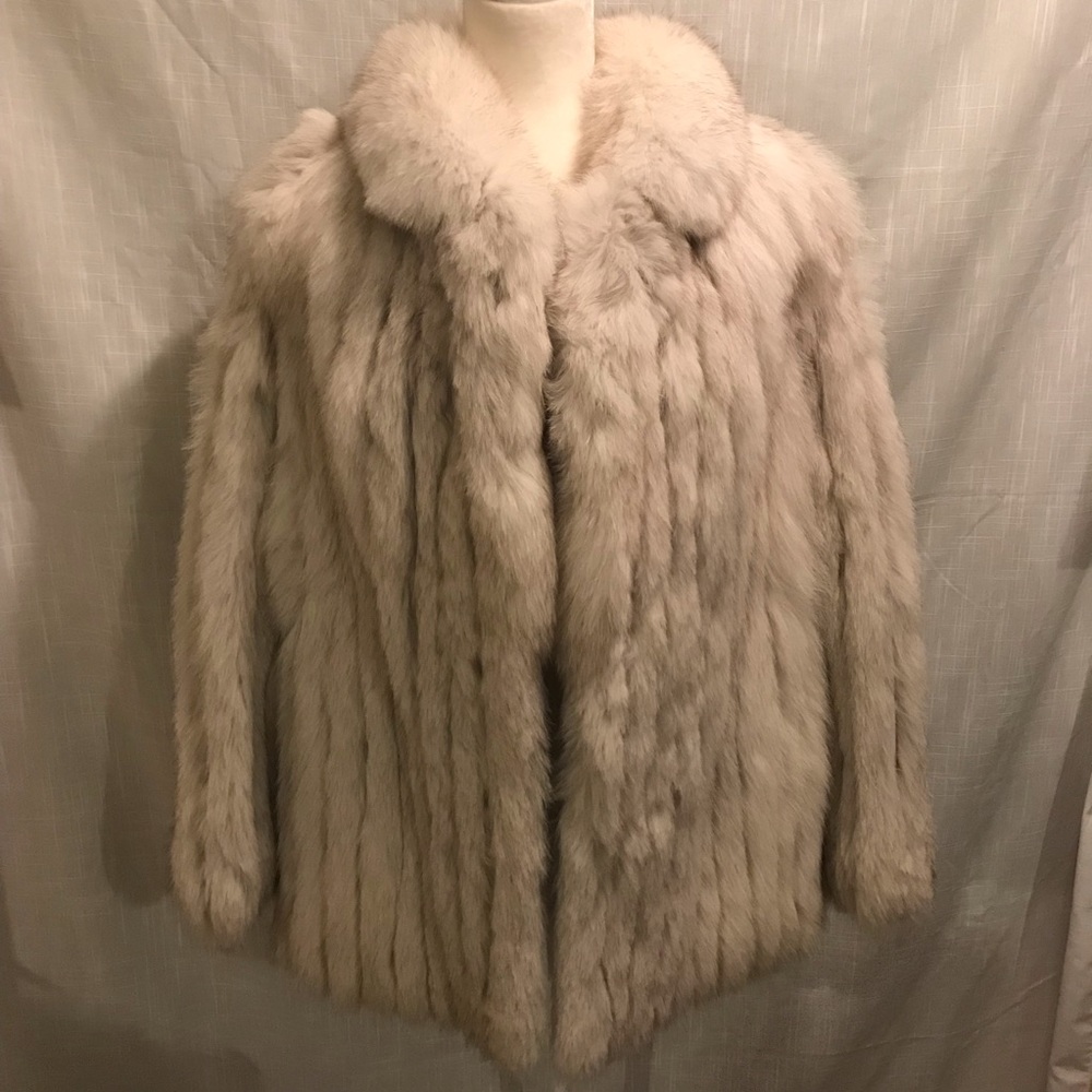 Saga Fox fur short coat